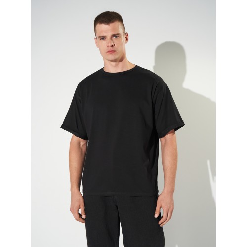 Футболка чоловіча оверсайз 25/Ж584-24 чорна Футболка чоловіча оверсайз 25/Ж584-24 чорна